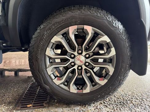 Certified 2023 GMC Canyon Denali AWD/4WD image 10