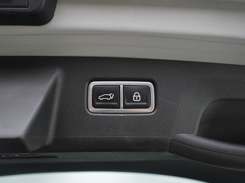 Used 2022 Kia Sorento SX image 12