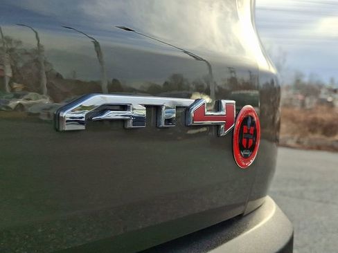 Certified 2024 GMC Acadia AT4 w/ Luxury Package image 36