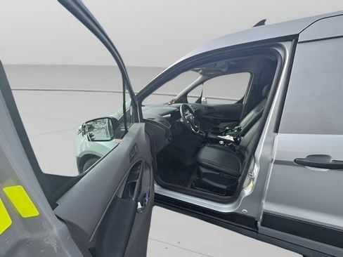 Used 2022 Ford Transit Connect XL image 13