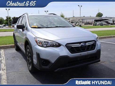 Used 2022 Subaru Crosstrek 2.0i AWD/4WD image 2