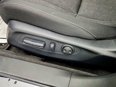 Used 2025 Honda Accord SE image 12