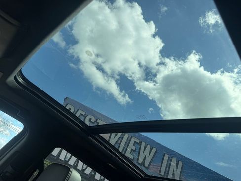 Used 2025 Chevrolet Tahoe Premier w/ Sun And Tow Package image 21