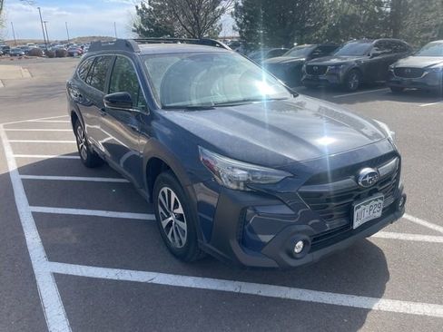 Used 2023 Subaru Outback Premium image 4