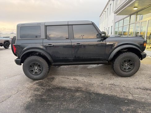 Used 2023 Ford Bronco Wildtrak image 4