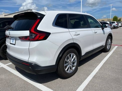 Used 2026 Honda CR-V EX image 3