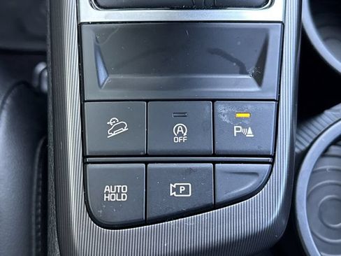 Used 2026 Kia Sportage EX FWD image 27