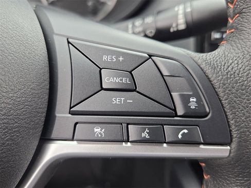 New 2025 Nissan Versa SR image 23