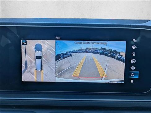 Used 2023 Mercedes-Benz GLS 450 4MATIC image 10