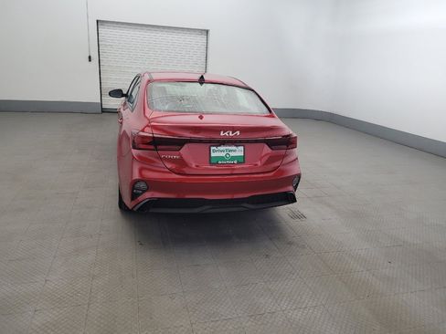 Used 2023 Kia Forte LXS w/ LXS Technology Package FWD image 6