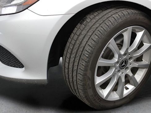 Used 2019 Mercedes-Benz SLC 300 image 46