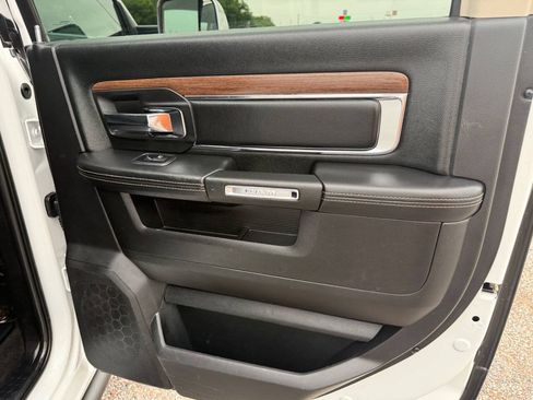 Used 2017 RAM 2500 Laramie AWD/4WD image 28