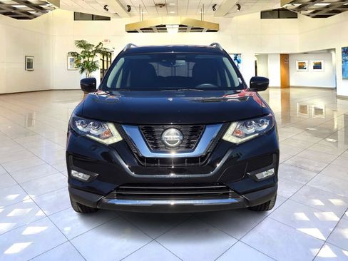 Used 2019 Nissan Rogue SL w/ Premium Package image 2