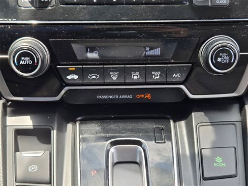 Used 2018 Honda CR-V LX image 17