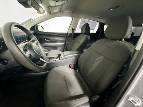 Used 2025 Hyundai Tucson SEL FWD image 14