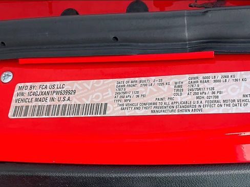 Used 2023 Jeep Wrangler Sport S image 32