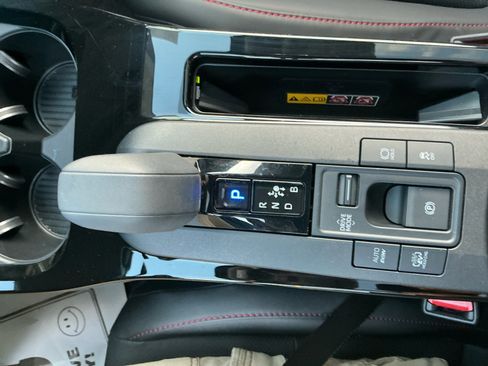 Used 2024 Toyota Prius Prime Premium image 15