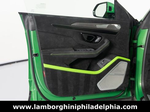 Used 2024 Lamborghini Urus Performante image 13