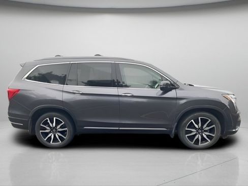 Used 2020 Honda Pilot Touring image 6