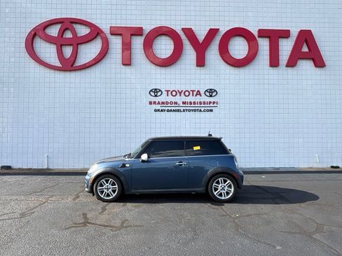 Used 2011 MINI Cooper Hardtop FWD image 4