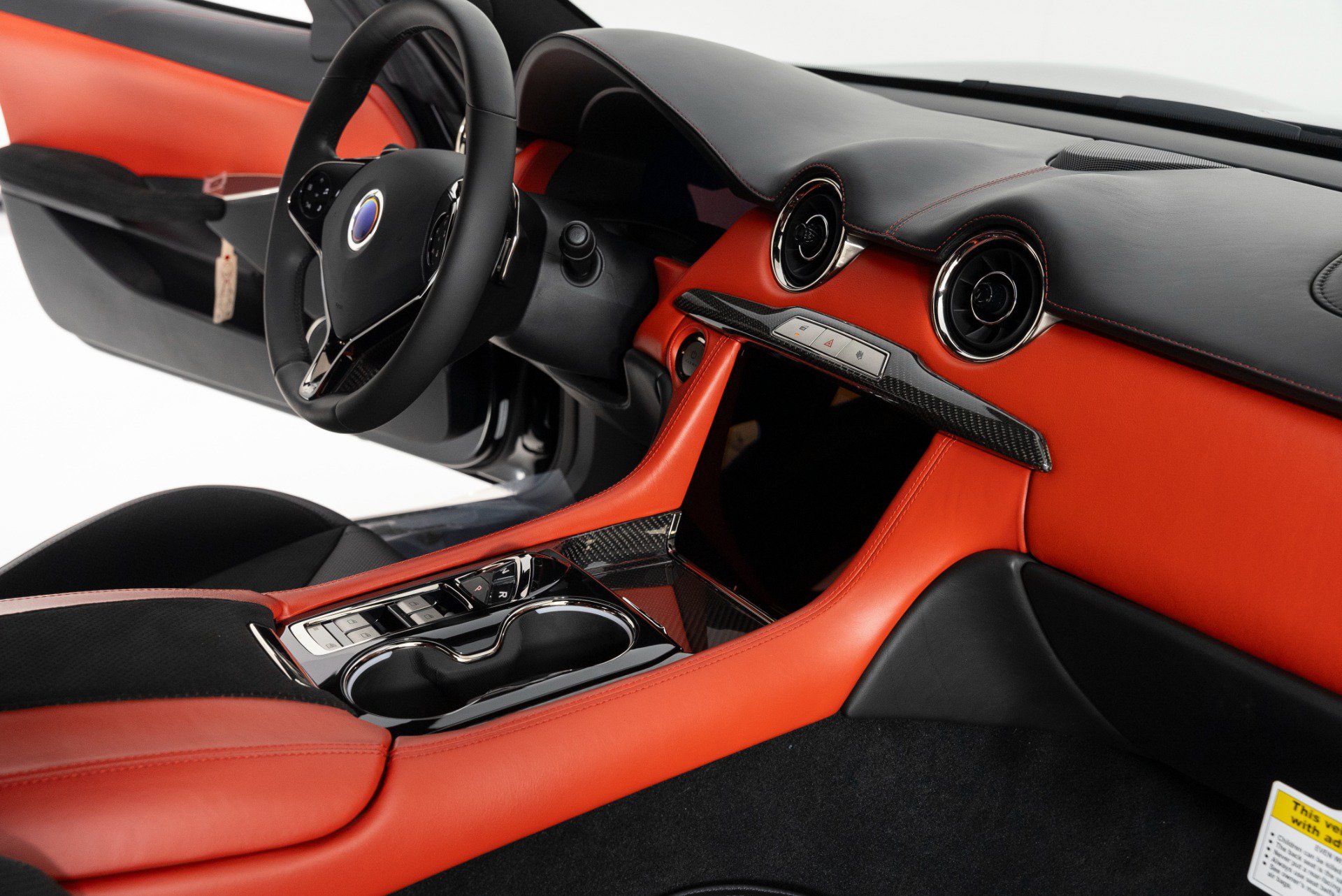 Used 2025 Karma Revero Luxury RWD image 27