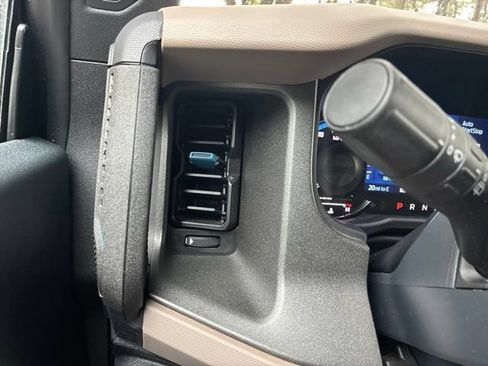 Used 2024 Ford Bronco Wildtrak AWD/4WD image 27
