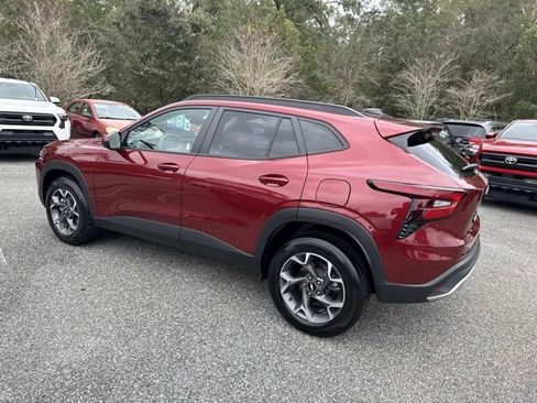 Used 2024 Chevrolet Trax LT image 4