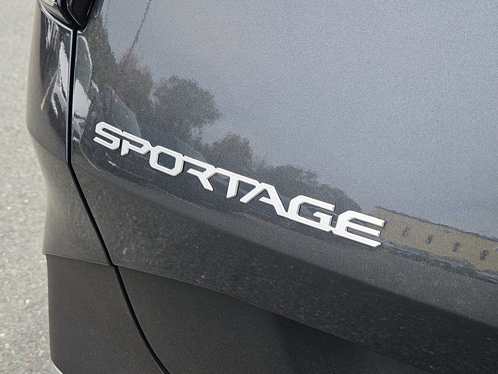 Certified 2023 Kia Sportage EX AWD/4WD image 12