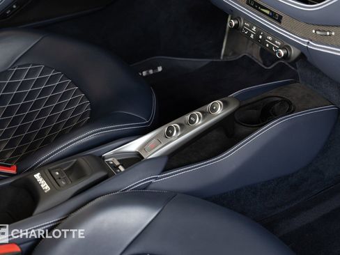 Used 2022 Ferrari F8 Tributo image 37