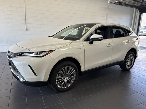 Certified 2021 Toyota Venza Limited AWD/4WD image 4