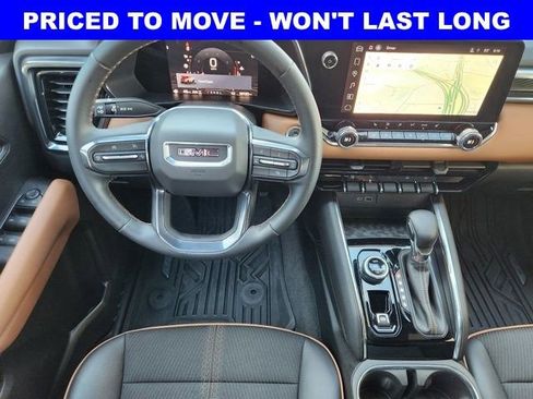 Used 2023 GMC Canyon AT4 image 28