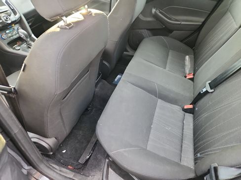 Used 2017 Ford Focus SEL image 10