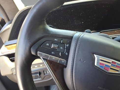 Used 2022 Cadillac Escalade Sport Platinum AWD/4WD image 16