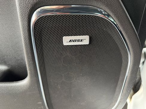 Used 2019 GMC Sierra 2500 SLT w/ Duramax Plus Package AWD/4WD image 23