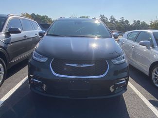 Used 2023 Chrysler Pacifica Limited AWD/4WD video 2