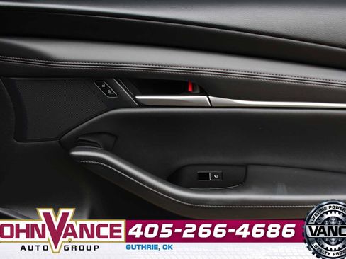 Used 2024 MAZDA MAZDA3 s image 13