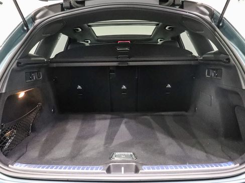 Used 2026 Mercedes-Benz GLC 300 image 29