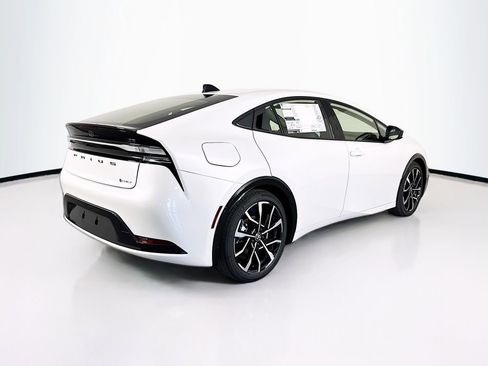 New 2026 Toyota Prius XSE image 9