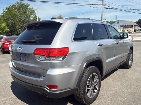 Used 2019 Jeep Grand Cherokee Limited AWD/4WD image 11