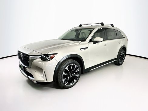 Used 2024 MAZDA CX-90 Plug-In Hybrid w/ Premium Plus AWD/4WD image 3