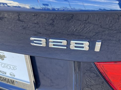 Used 2011 BMW 328i xDrive Sedan image 9