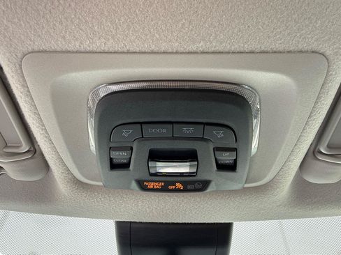 Certified 2022 Toyota Corolla Cross XLE w/ Convenience Package AWD/4WD image 23