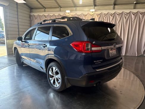 Used 2021 Subaru Ascent Premium w/ Convenience Package AWD/4WD image 5