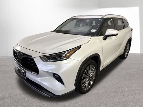 Used 2022 Toyota Highlander Platinum AWD/4WD image 27