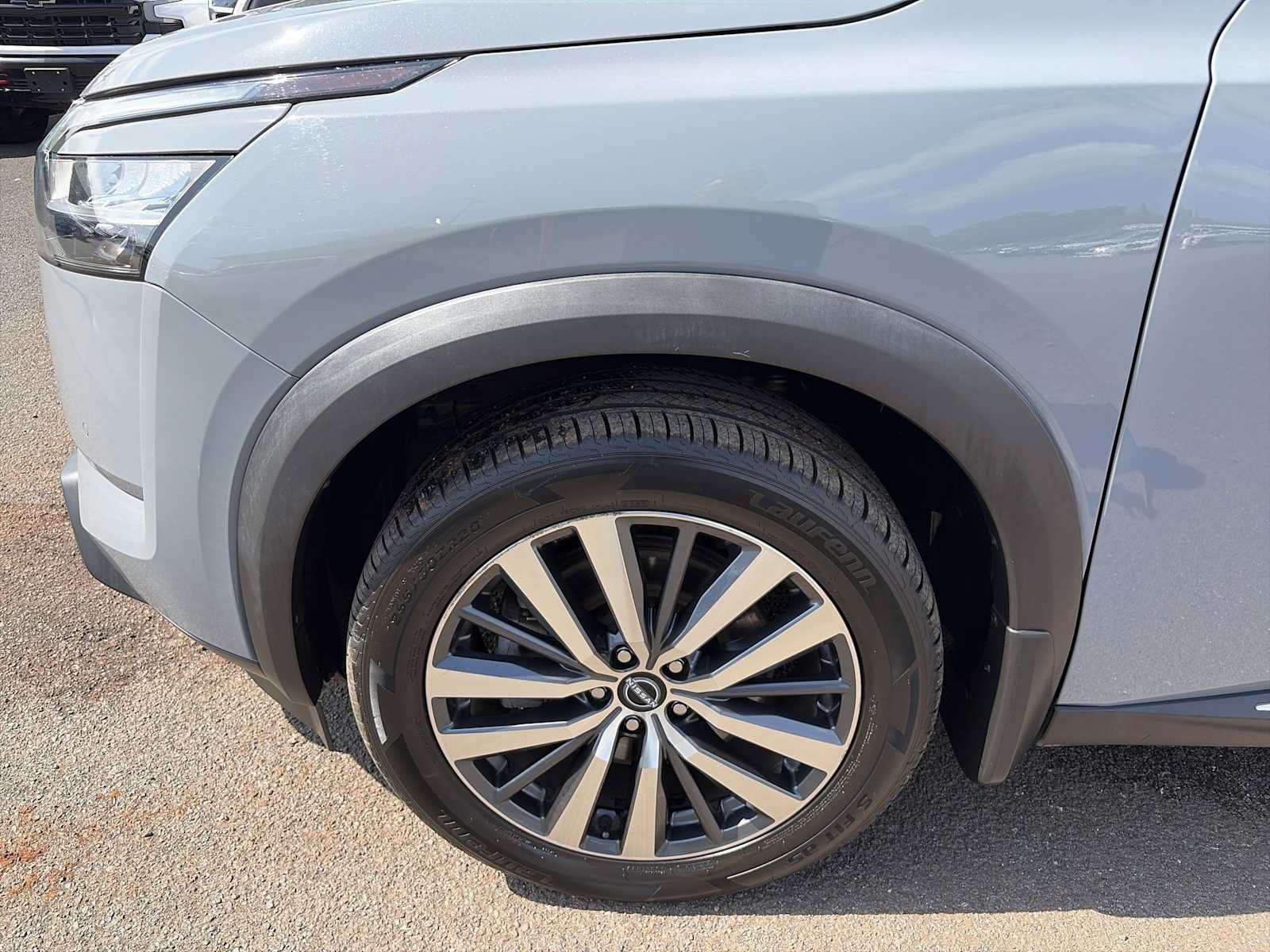 Used 2022 Nissan Pathfinder Platinum w/ Cargo Package FWD image 19