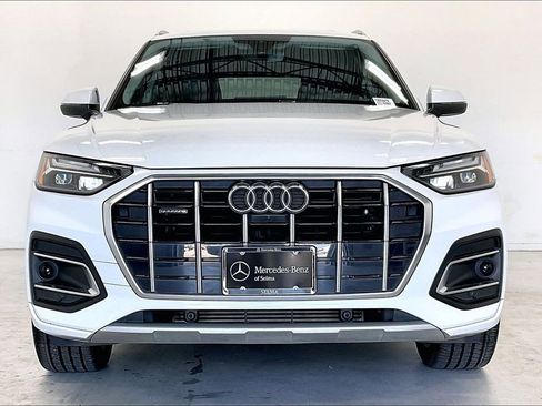 Used 2021 Audi Q5 2.0T Premium Plus w/ Premium Plus Package AWD/4WD image 3