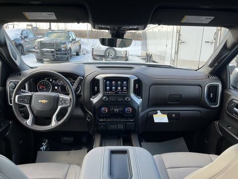 Used 2021 Chevrolet Silverado 1500 LTZ w/ Technology Package image 23