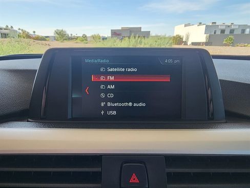 Used 2018 BMW 320i Sedan w/ Convenience Package image 34