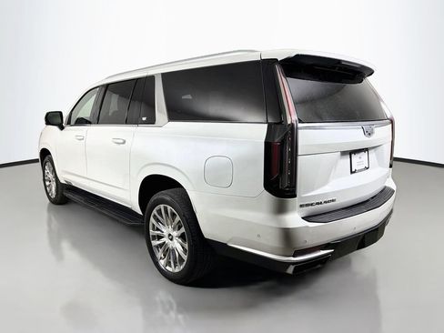 Used 2021 Cadillac Escalade ESV Premium Luxury w/ LPO, Illumination Package AWD/4WD image 8