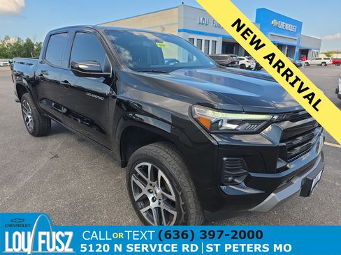 Used 2023 Chevrolet Colorado Z71 w/ Z71 Convenience Package 2 AWD/4WD image 1